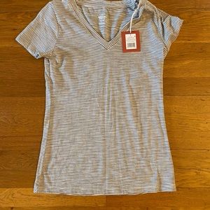 Women’s Mossimo shirt